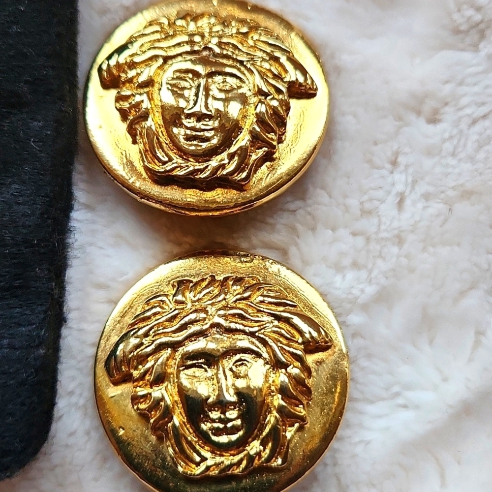 Gianni Versace Gold Medusa Earrings‎